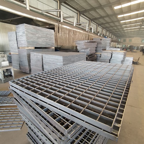 鍋爐廠平臺(tái)鋼格柵鋼格板抗沖擊性能有多強(qiáng)