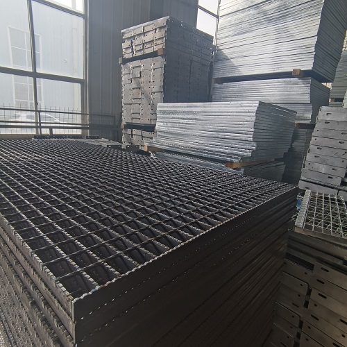 環(huán)保型平臺(tái)鋼格板：綠色工業(yè)發(fā)展的新趨勢(shì)