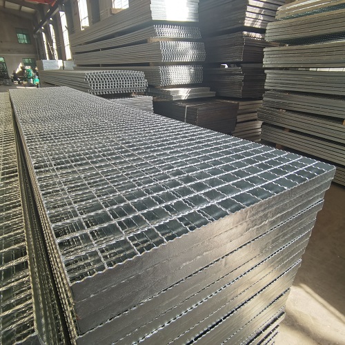 客戶血淚教訓(xùn)：選錯鋼格板規(guī)格，3個月就變形