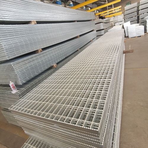 承重需求怎么匹配？鋼格柵荷載計(jì)算與選型方法