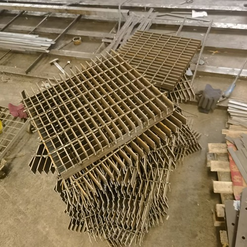 表面處理暗藏玄機！不同工藝對鋼格柵壽命的影響