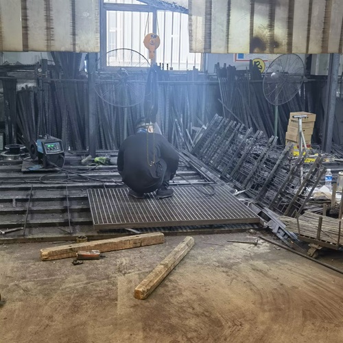 外行看熱鬧，內(nèi)行看門道！鋼格柵的正確打開方式