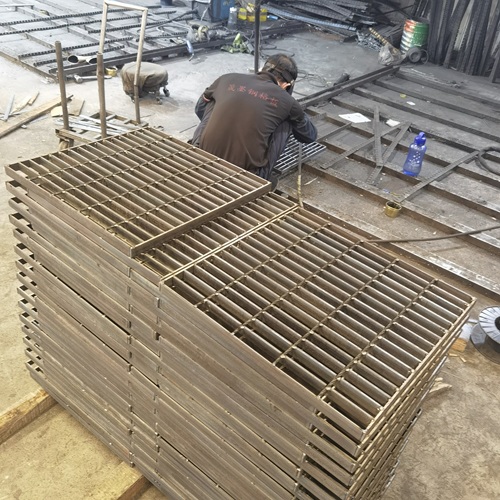 鋼格板防腐處理不到位，后期吃大虧