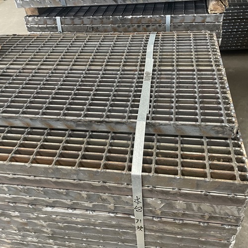 鋼格板在工業(yè)平臺中的應(yīng)用優(yōu)勢