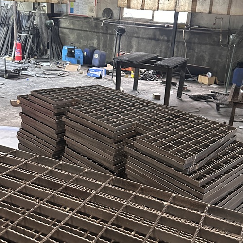 鋼格柵板怎么選才不踩坑？這幾點必須知道