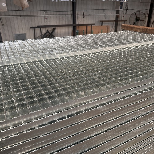 鋼格柵板生銹怎么辦？教你幾招輕松應(yīng)對