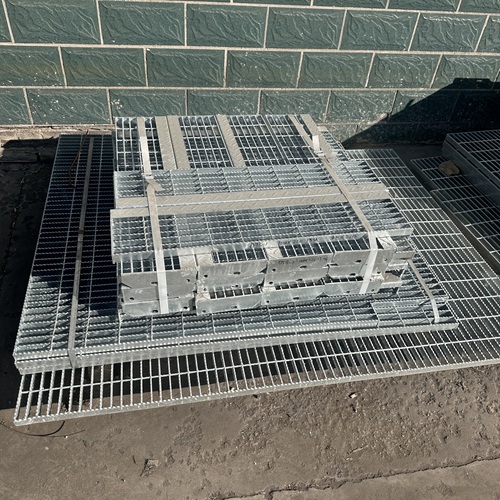 鋼格柵板荷載等級(jí)怎么分？看完不再踩坑