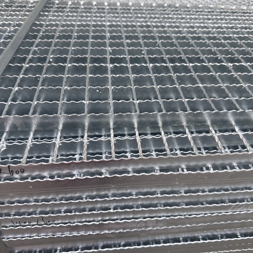 鋼格柵板采購(gòu)避坑指南，別再被忽悠