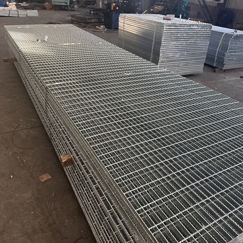 鋼格柵板在音樂節(jié)舞臺(tái)搭建中的妙用