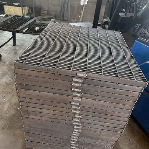 地下管廊為啥標(biāo)配鋼格板？安全便捷是關(guān)鍵